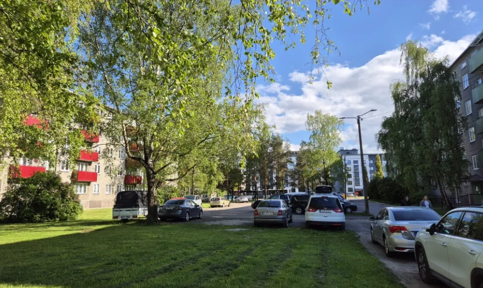 Redefining public space in the modernist areas of Tallinn